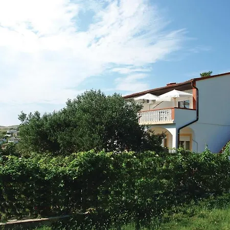 Apartamento Cozy In With Wifi Vlašići